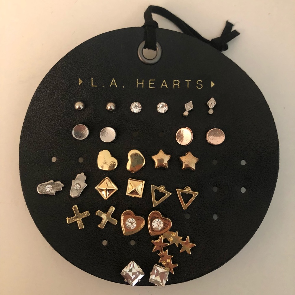 LOT OF 14 PAIRS of earrings